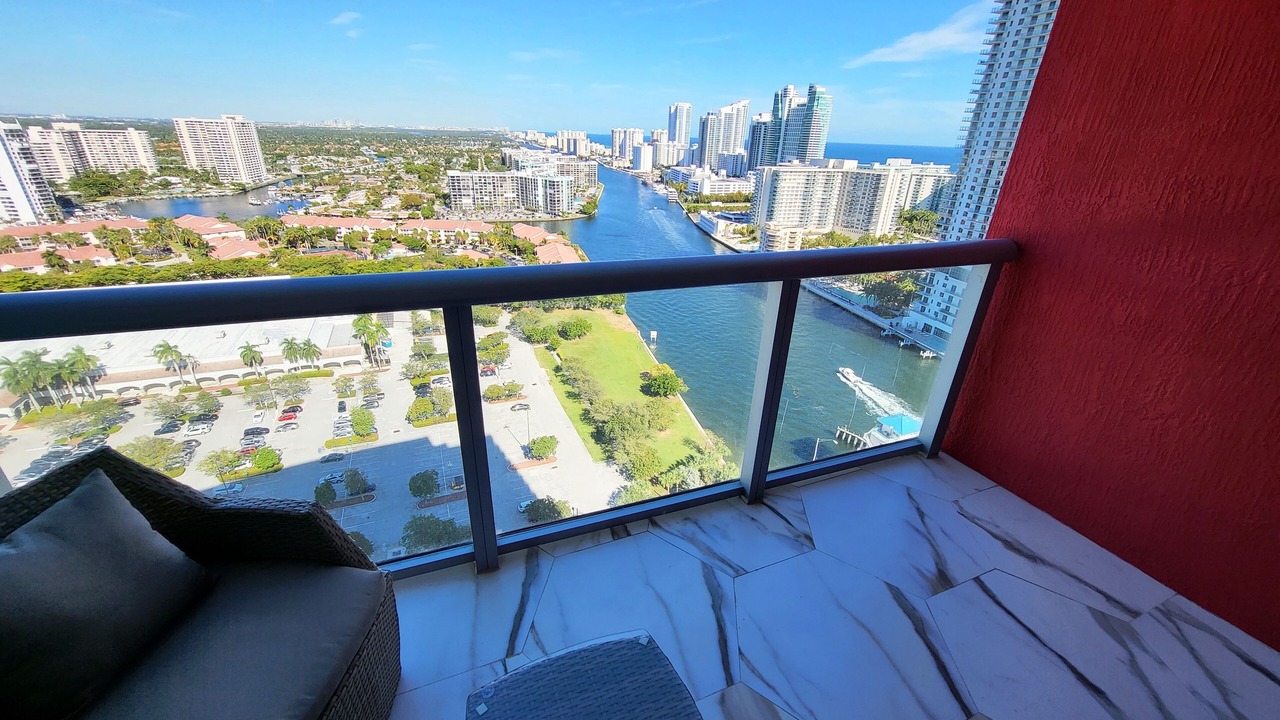 Photo of Outdoor in Hallandale Beach