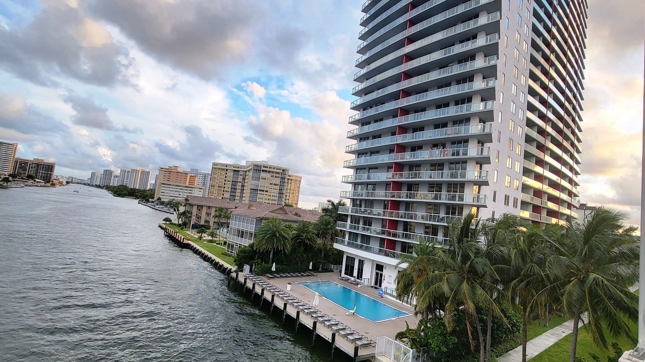 Photo of Outdoor in Hallandale Beach
