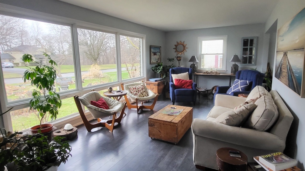 Photo of Livingroom in East Irondequoit
