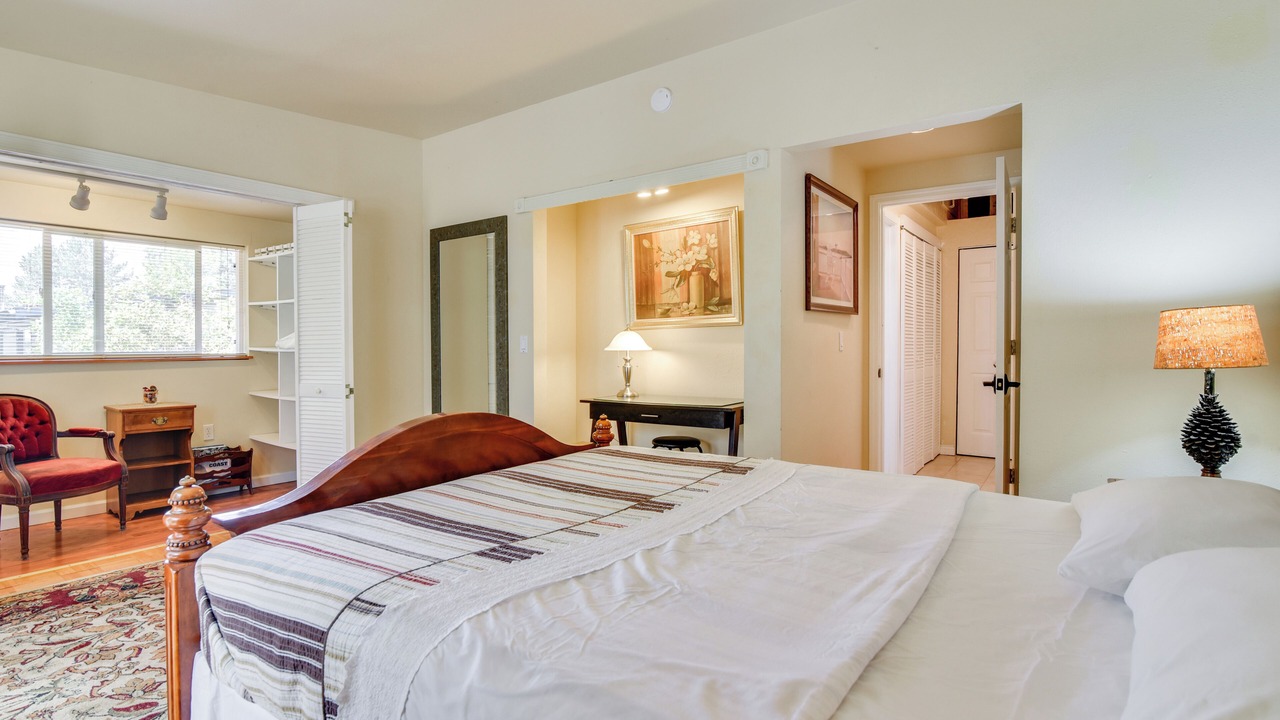 Photo of Bedroom in Aloha