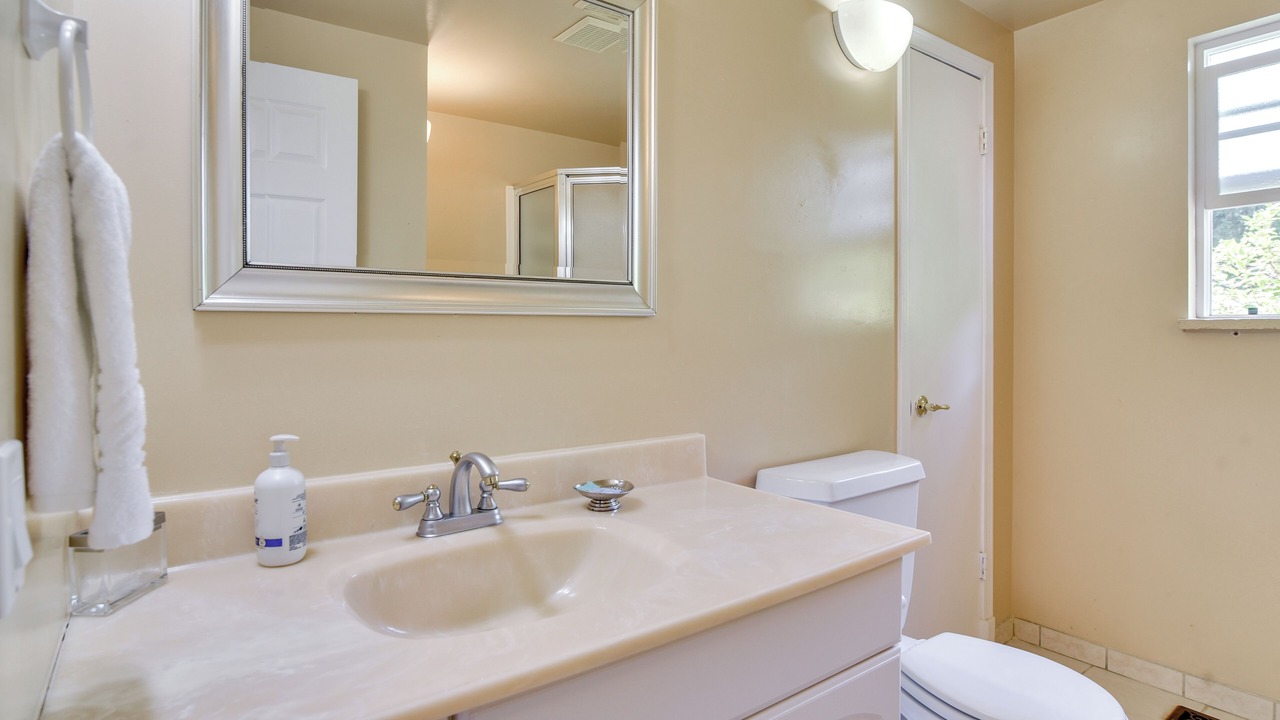 Photo of Bathroom in Aloha