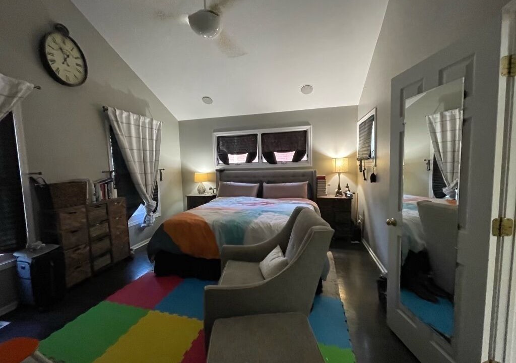 Photo of Bedroom in Lake Meadows