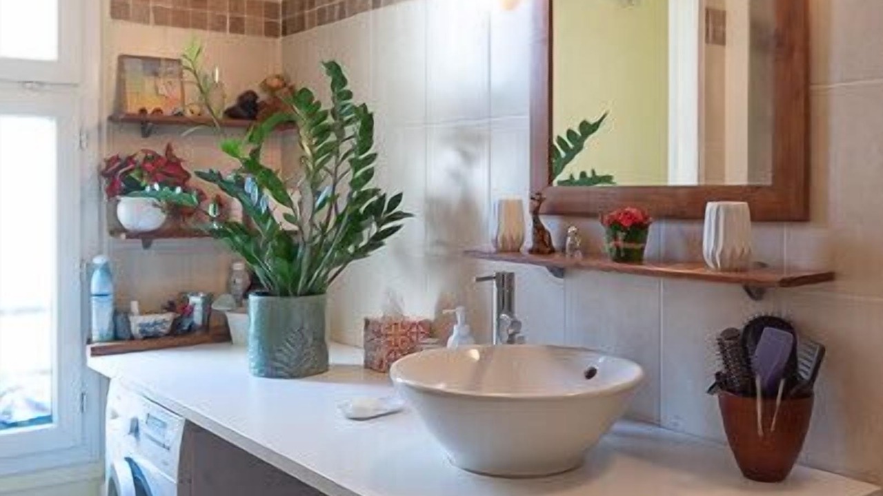 Photo of Bathroom in Levallois-Perret
