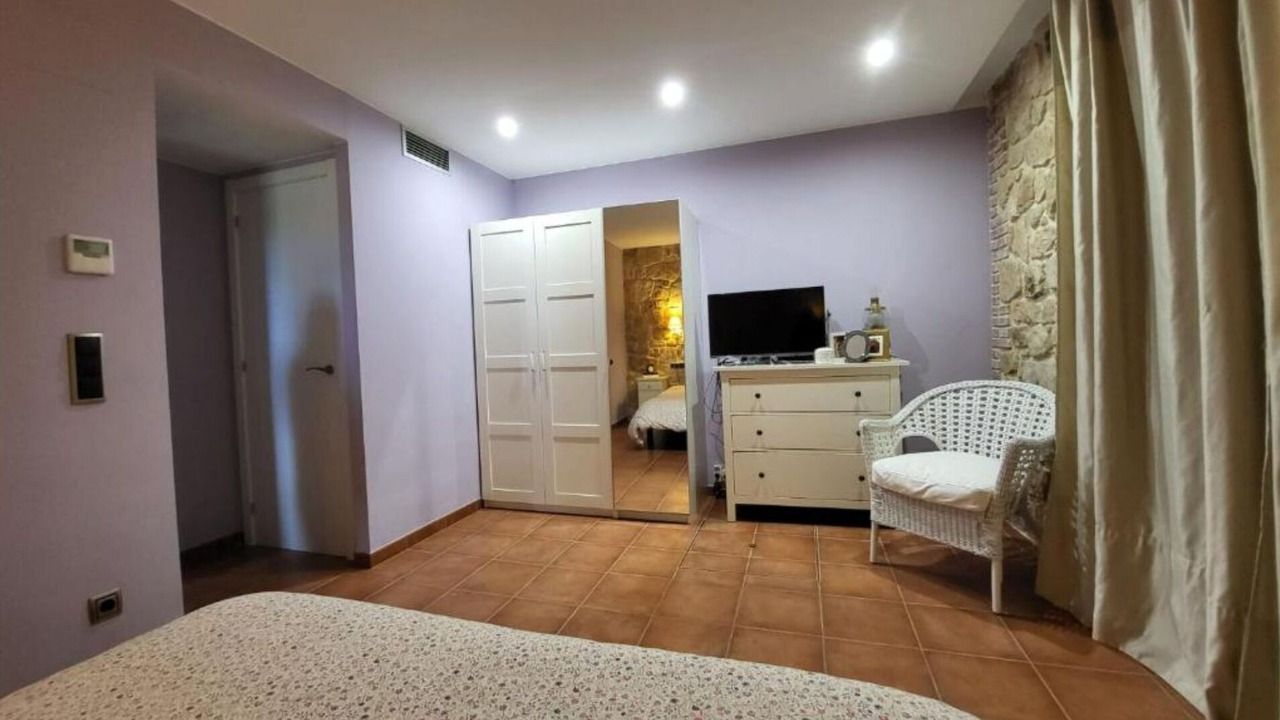 Photo of Bedroom in Lledo