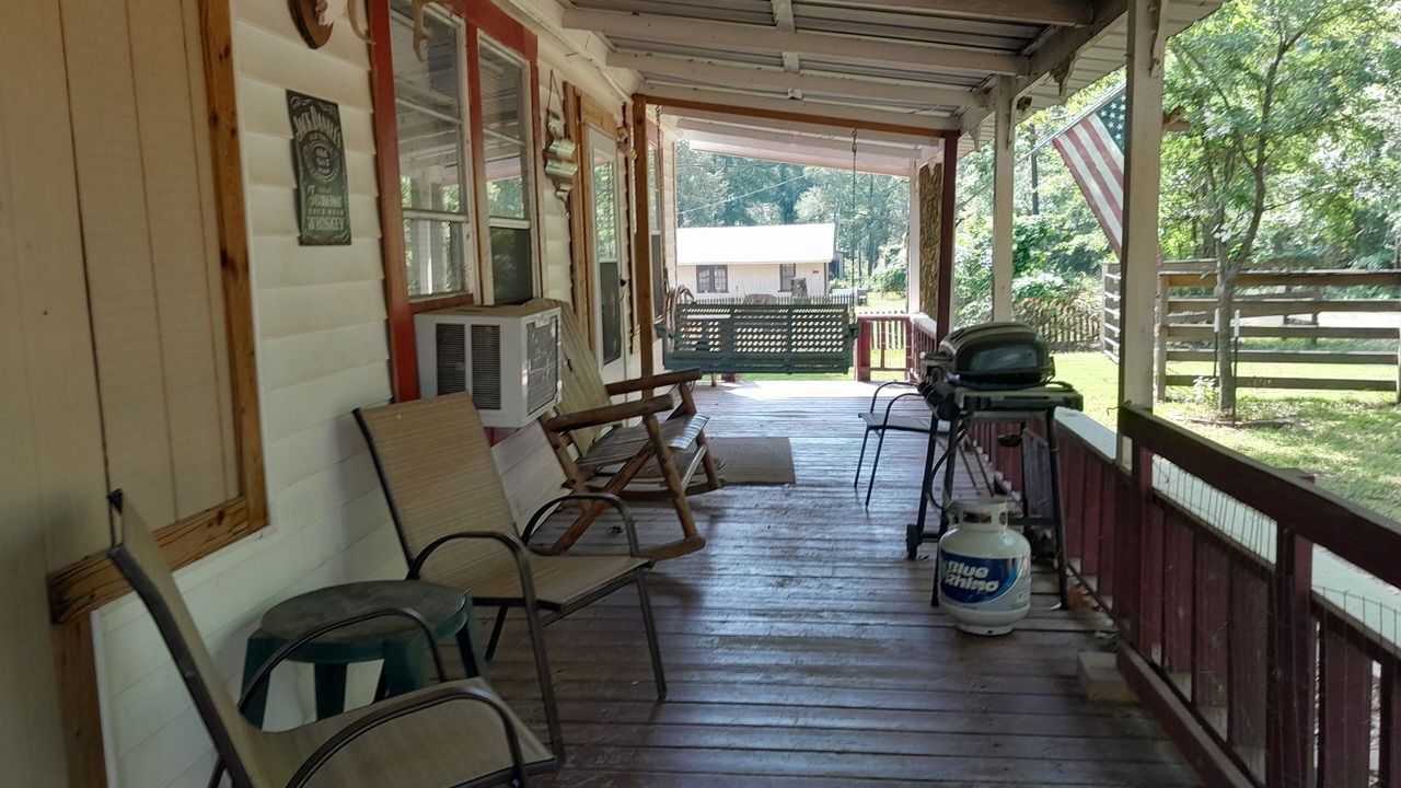 Photo of Patio Balcony in Zavalla