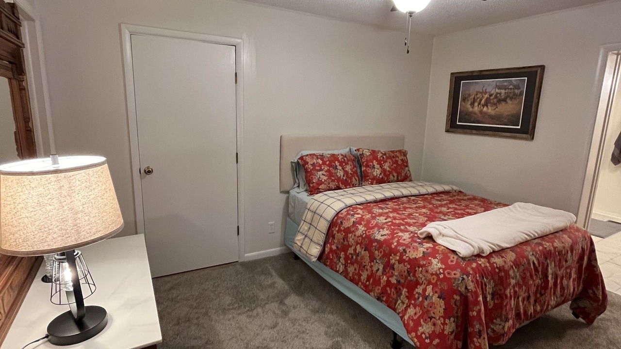 Photo of Bedroom in Proctor