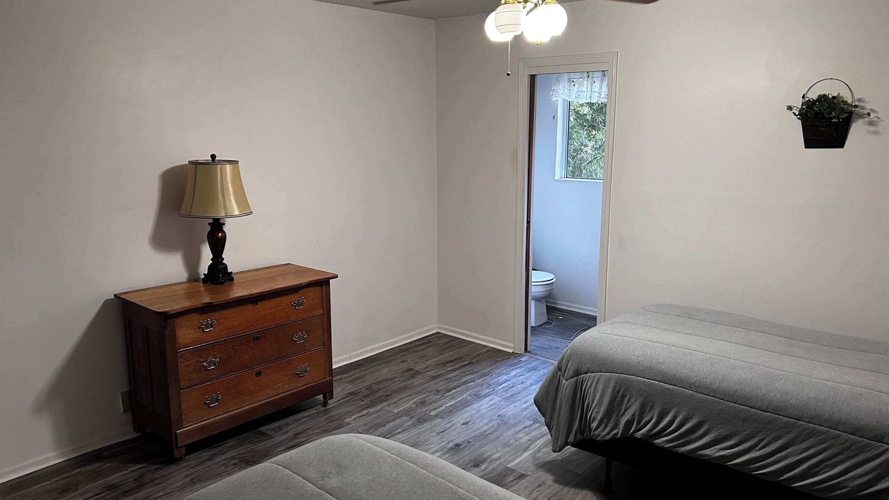 Photo of Bedroom in Clinton