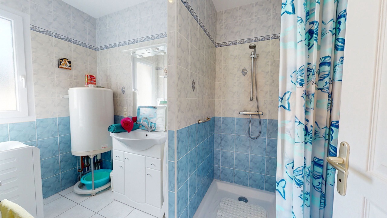 Photo of Bathroom in Saint-Gilles-Croix-de-Vie