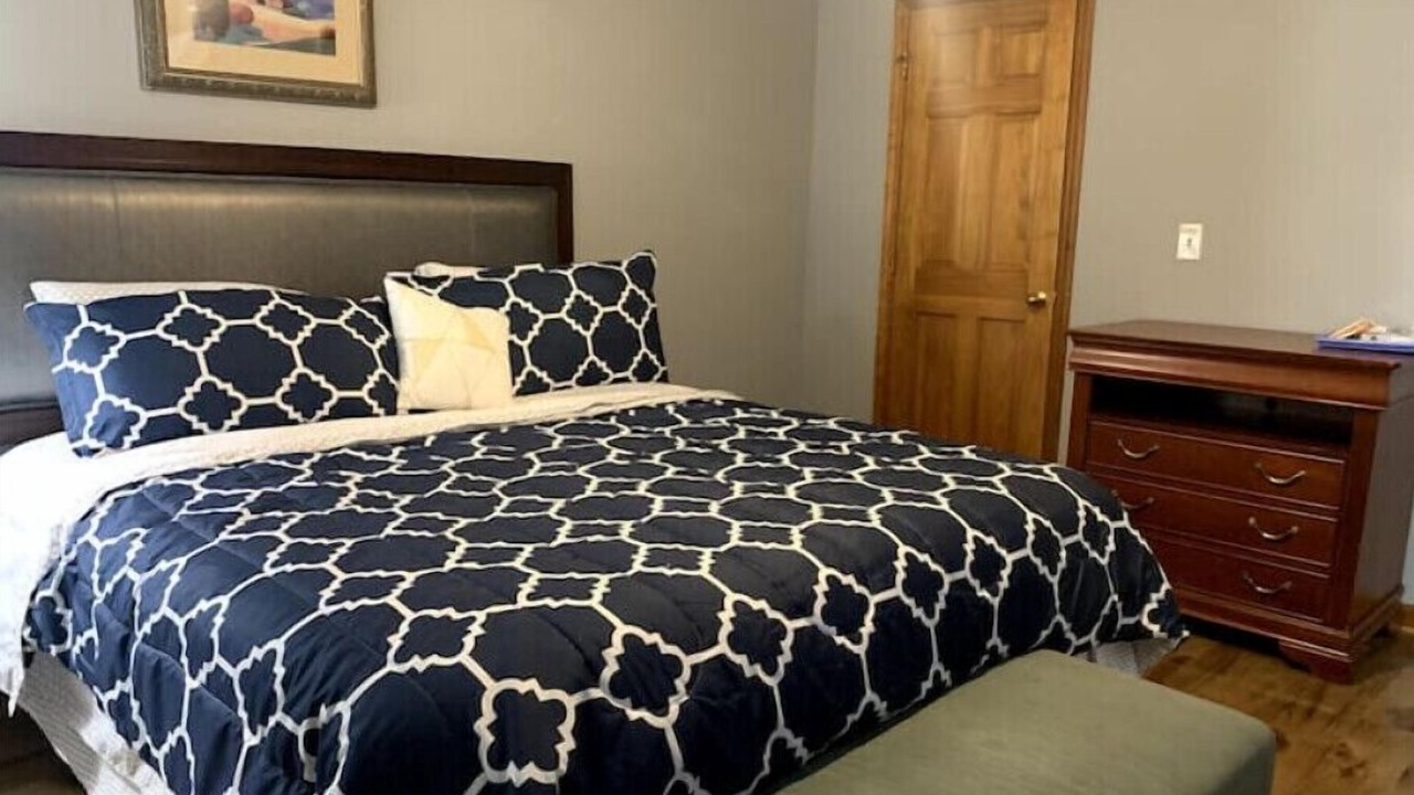 Photo of Bedroom in Mount Berry