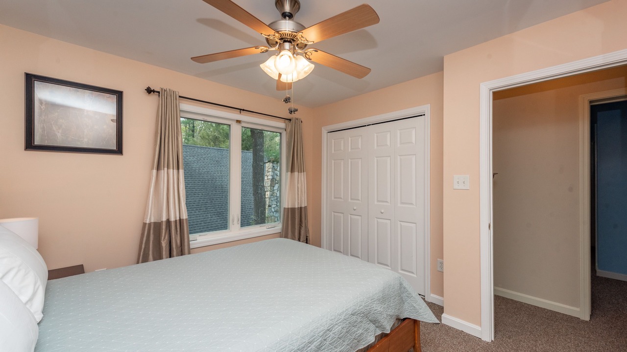 Photo of Bedroom in Sky Valley