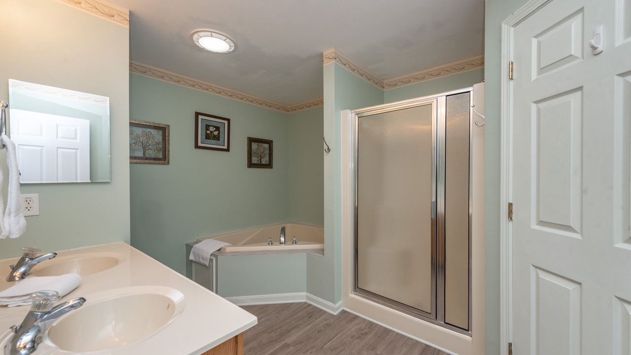 Photo of Bathroom in Sky Valley