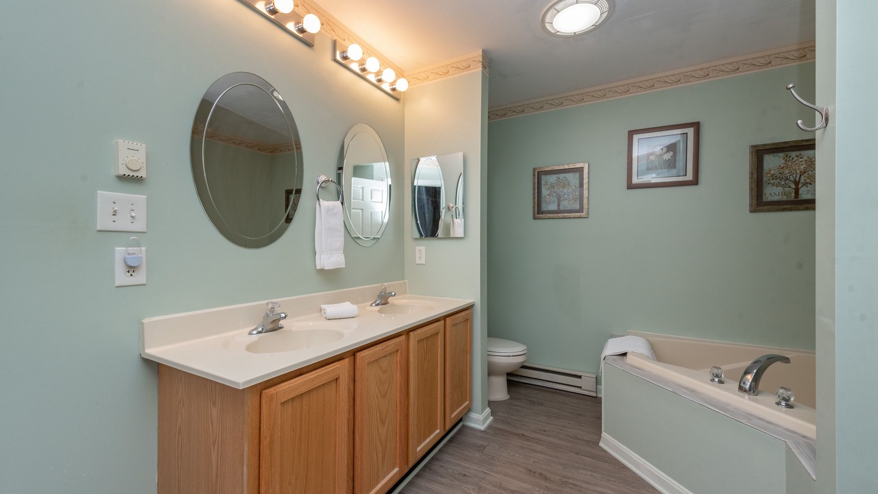 Photo of Bathroom in Sky Valley