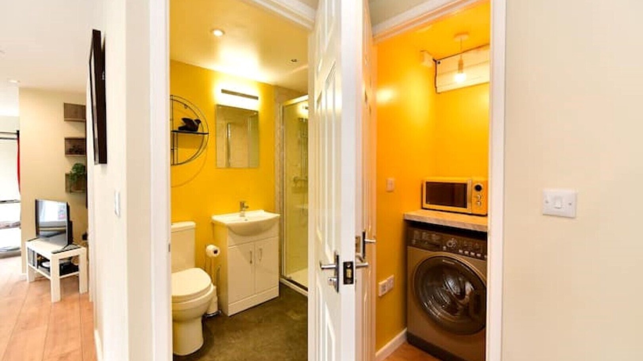 Photo of Bathroom in Glynneath