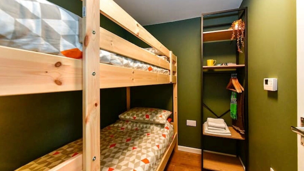 Photo of Bedroom in Glynneath