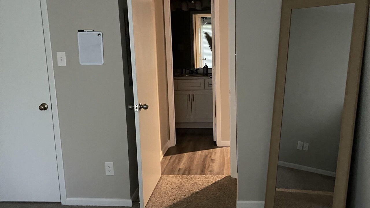 Photo of Bedroom in FM 1960