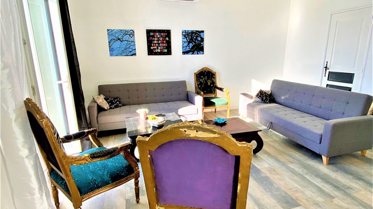 Photo of Livingroom in 16th Arrondissement
