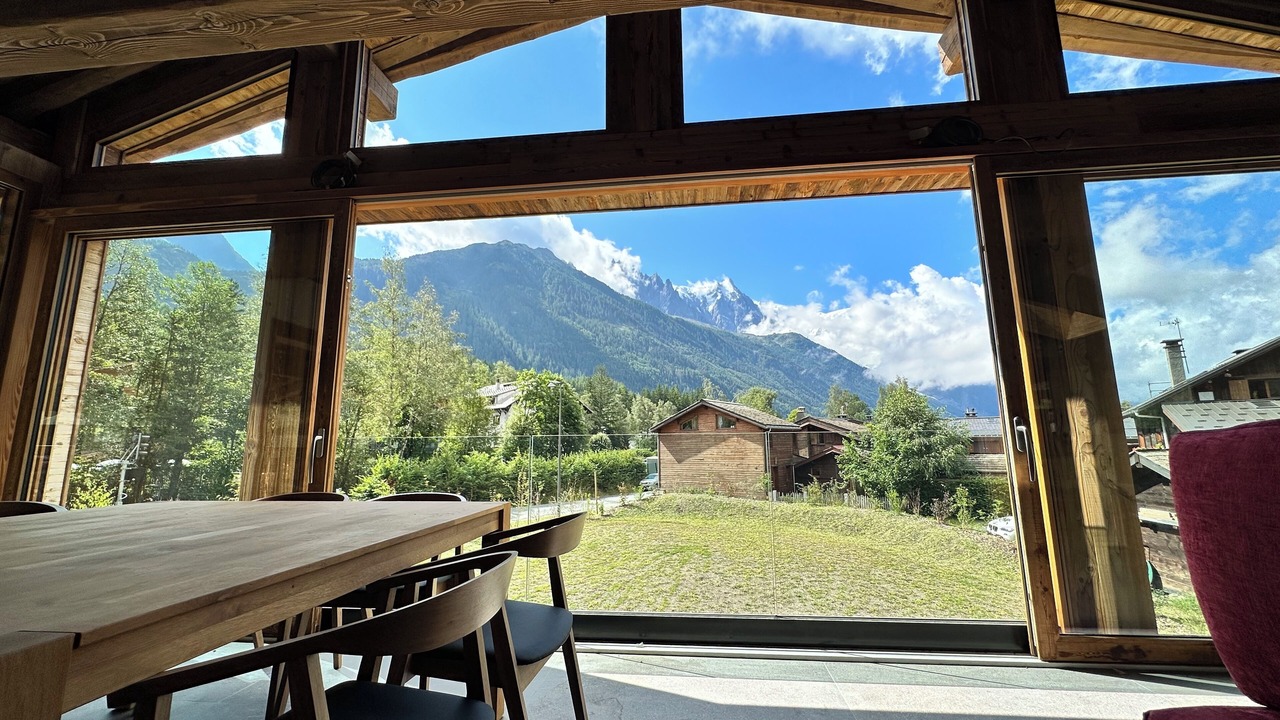 Photo of Others in Les Tines