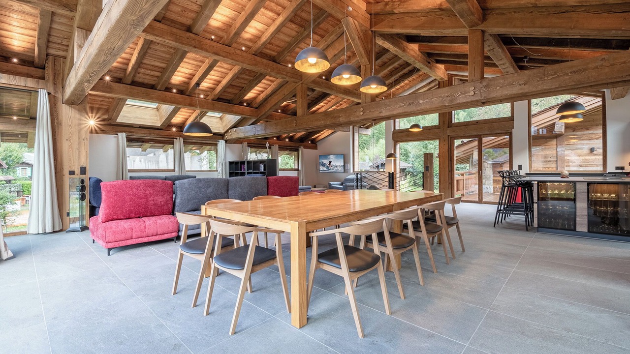 Photo of Others in Les Tines