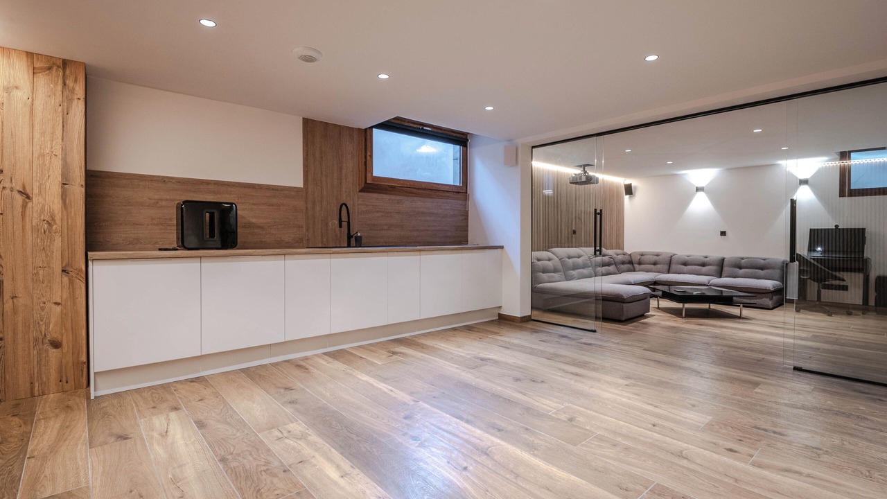 Photo of Others in Les Tines