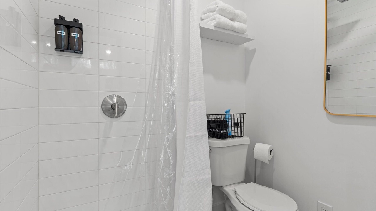 Photo of Bathroom in Linn Valley