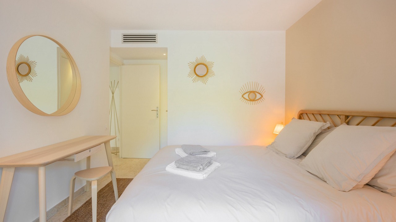 Photo of Bedroom in Cannes
