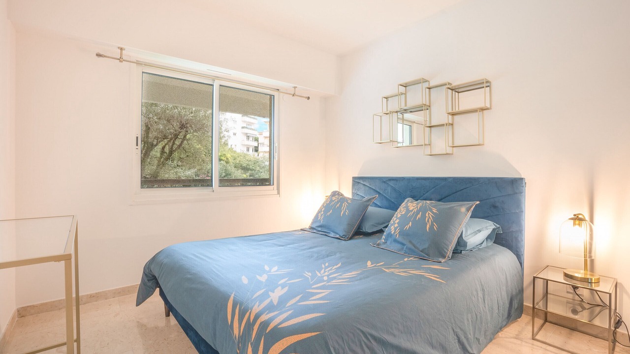 Photo of Bedroom in Cannes