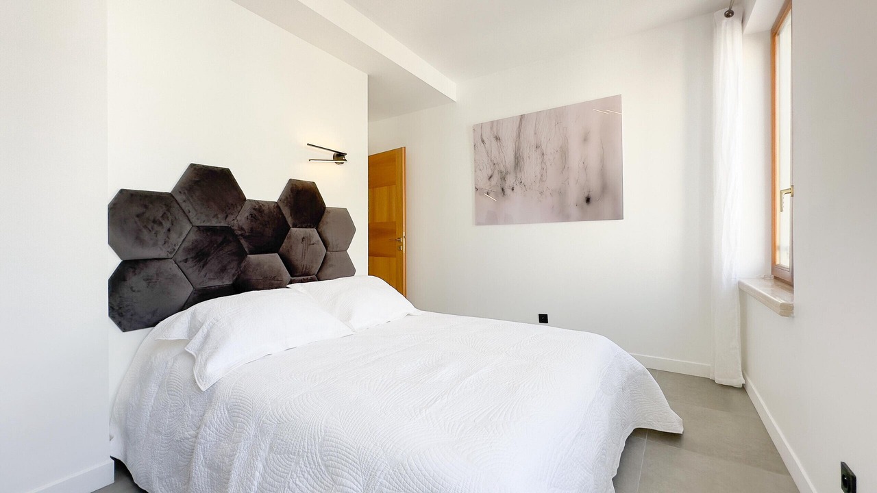 Photo of Bedroom in California - Pezou