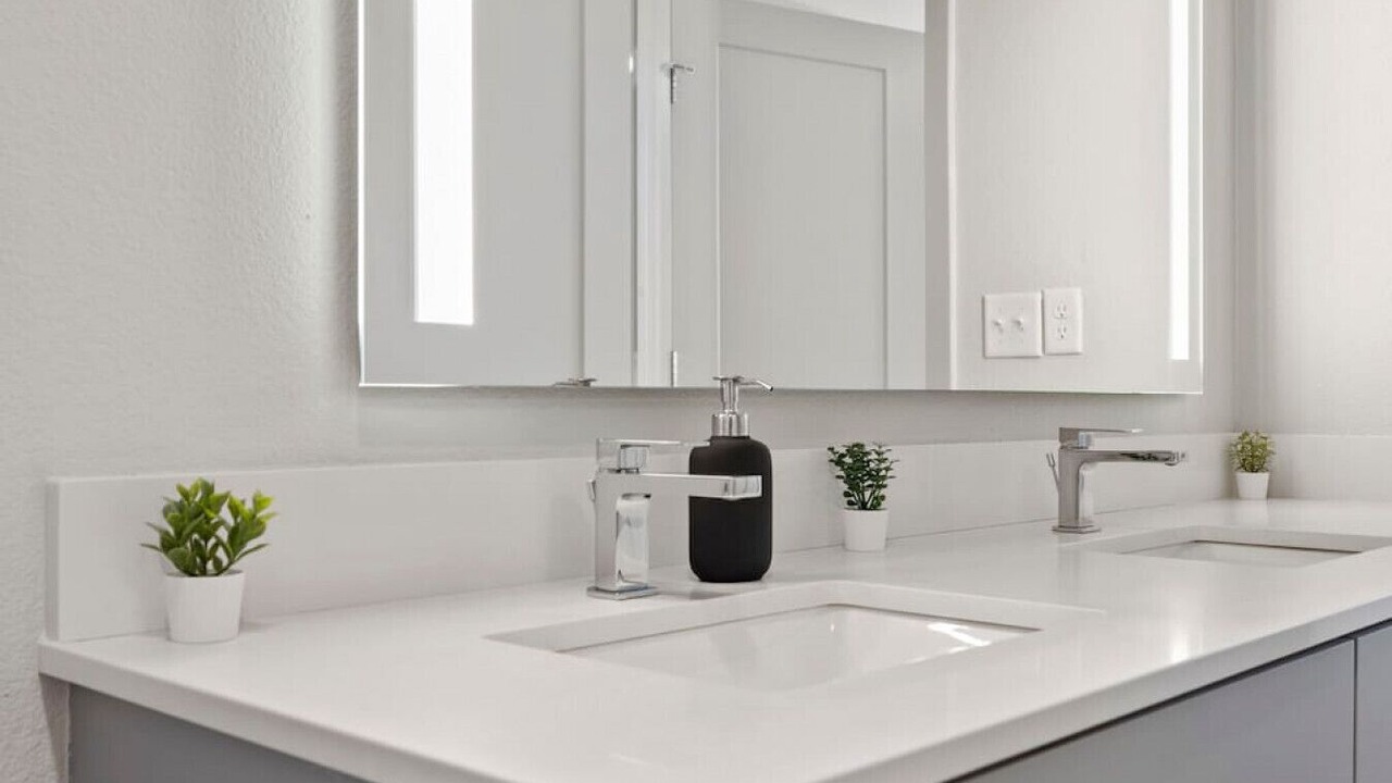 Photo of Bathroom in Dupont