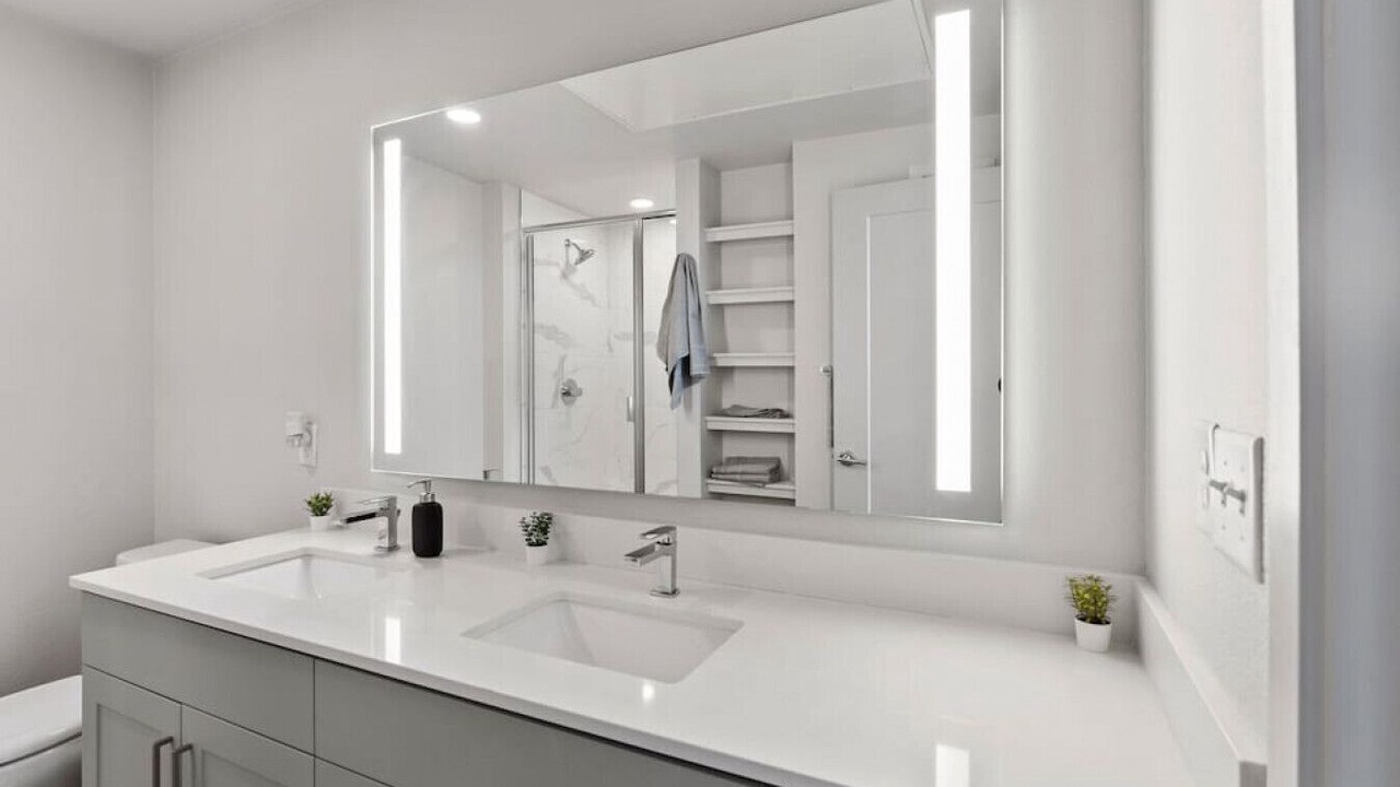 Photo of Bathroom in Dupont