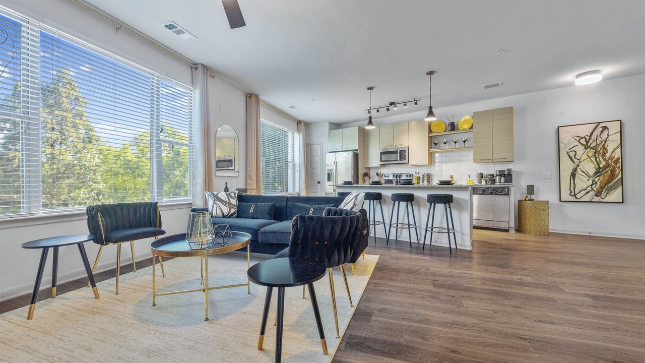 Photo of Livingroom in Downtown Decatur