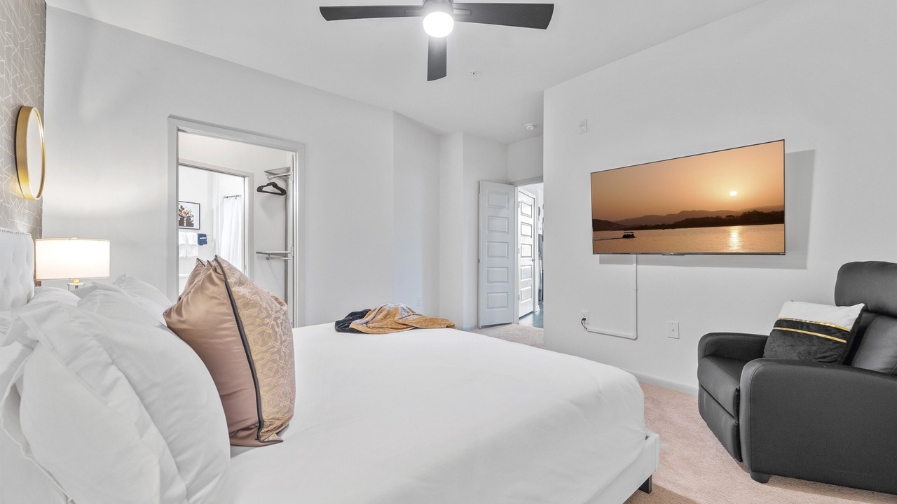 Photo of Bedroom in Downtown Decatur