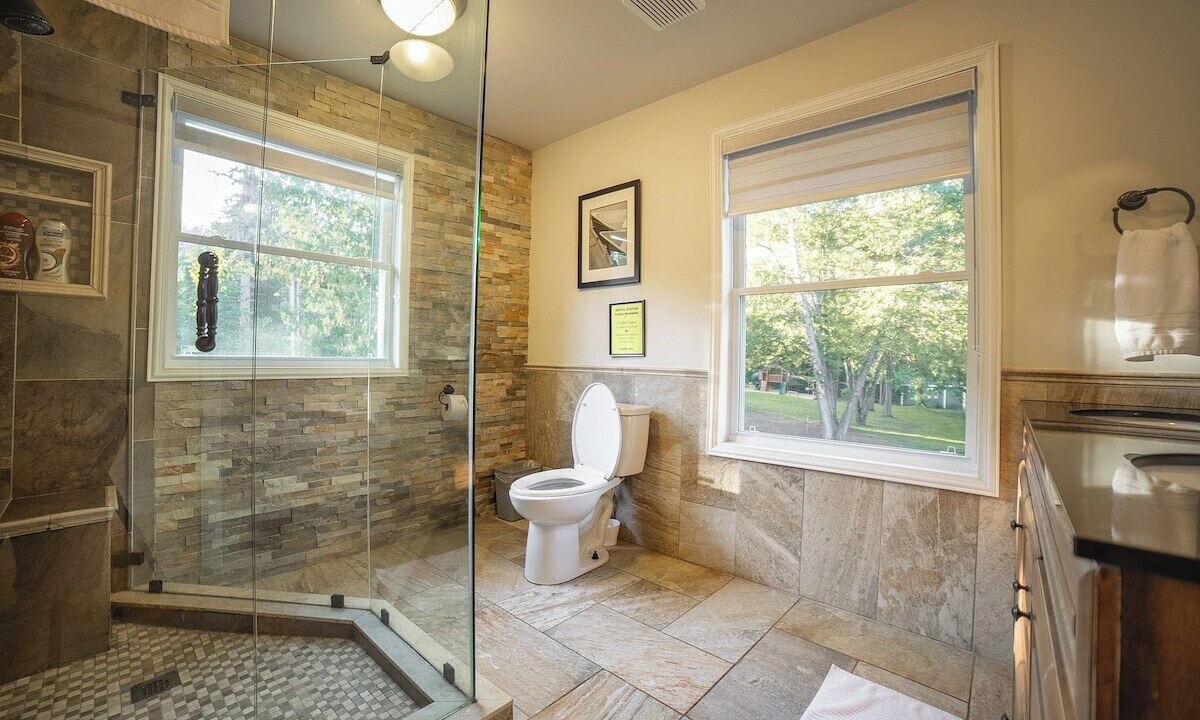 Photo of Bathroom in Algonquin Highlands