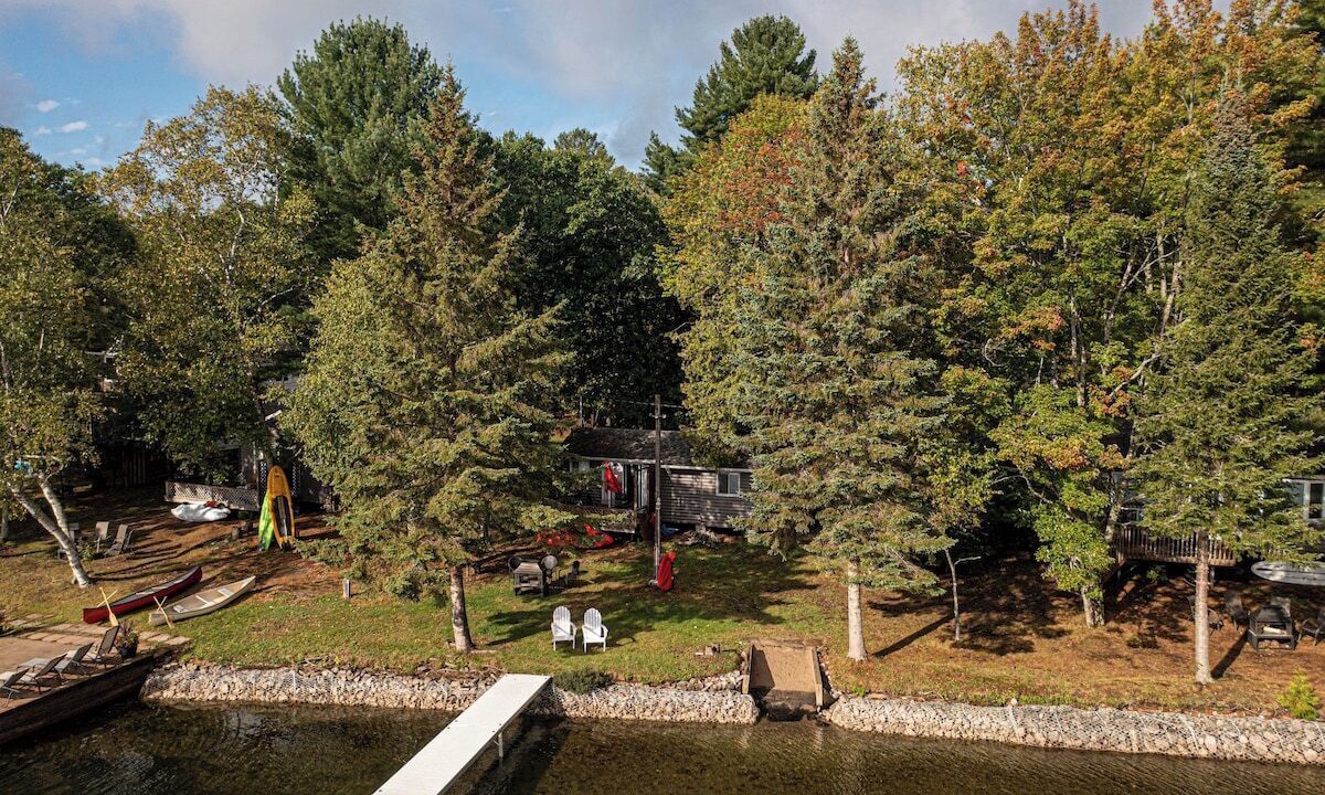 Photo of Outdoor in Algonquin Highlands