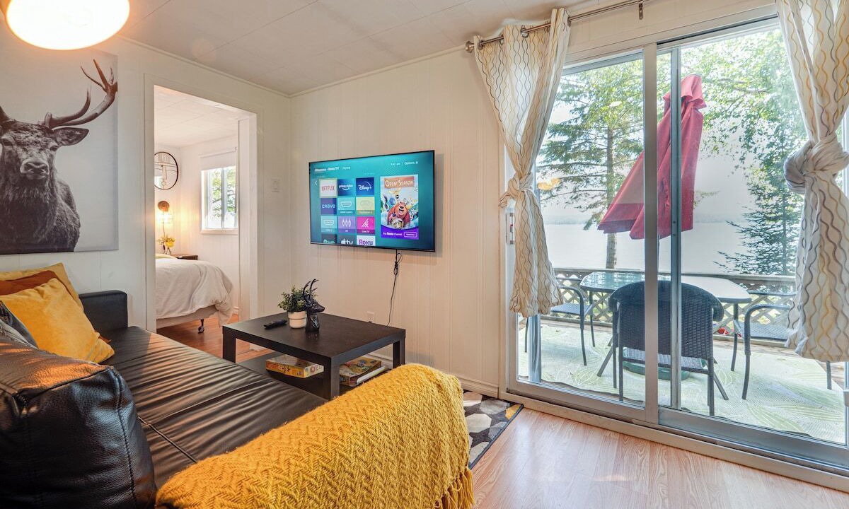 Photo of Bedroom in Algonquin Highlands