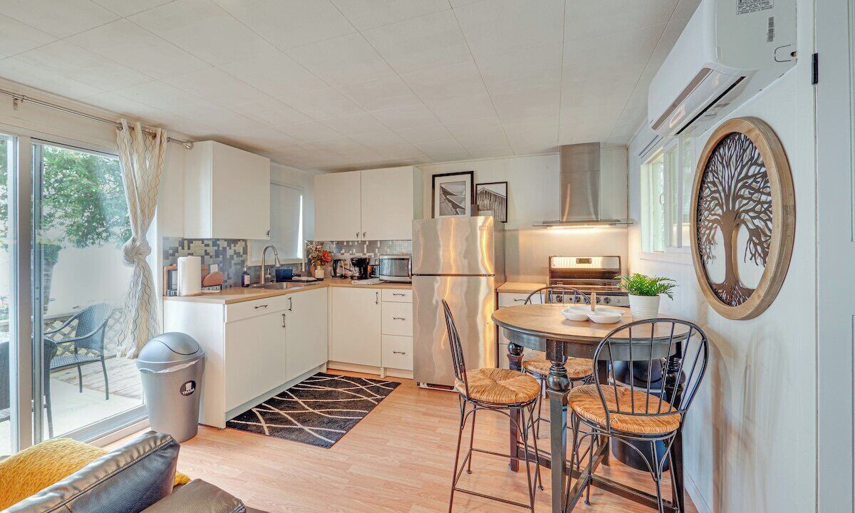 Photo of Kitchen in Algonquin Highlands