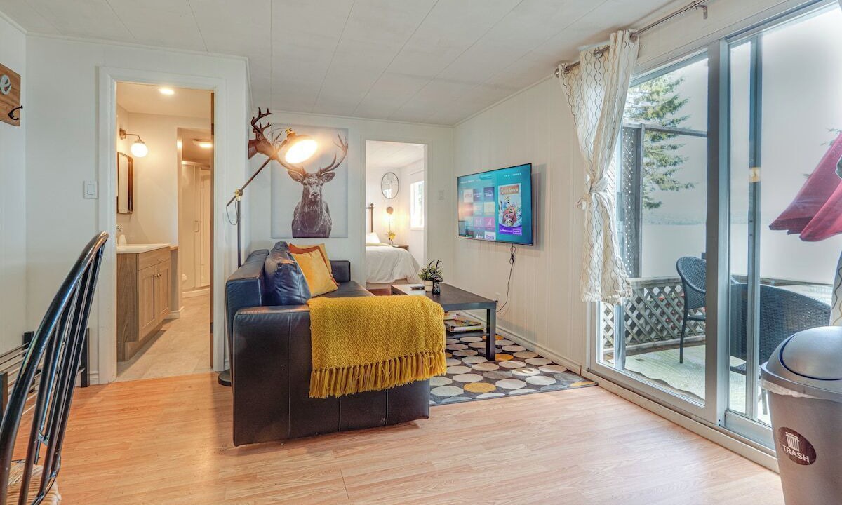 Photo of Bedroom in Algonquin Highlands