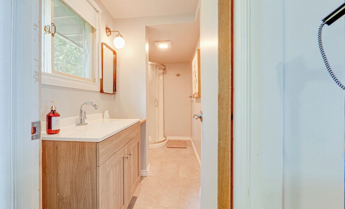 Photo of Bathroom in Algonquin Highlands
