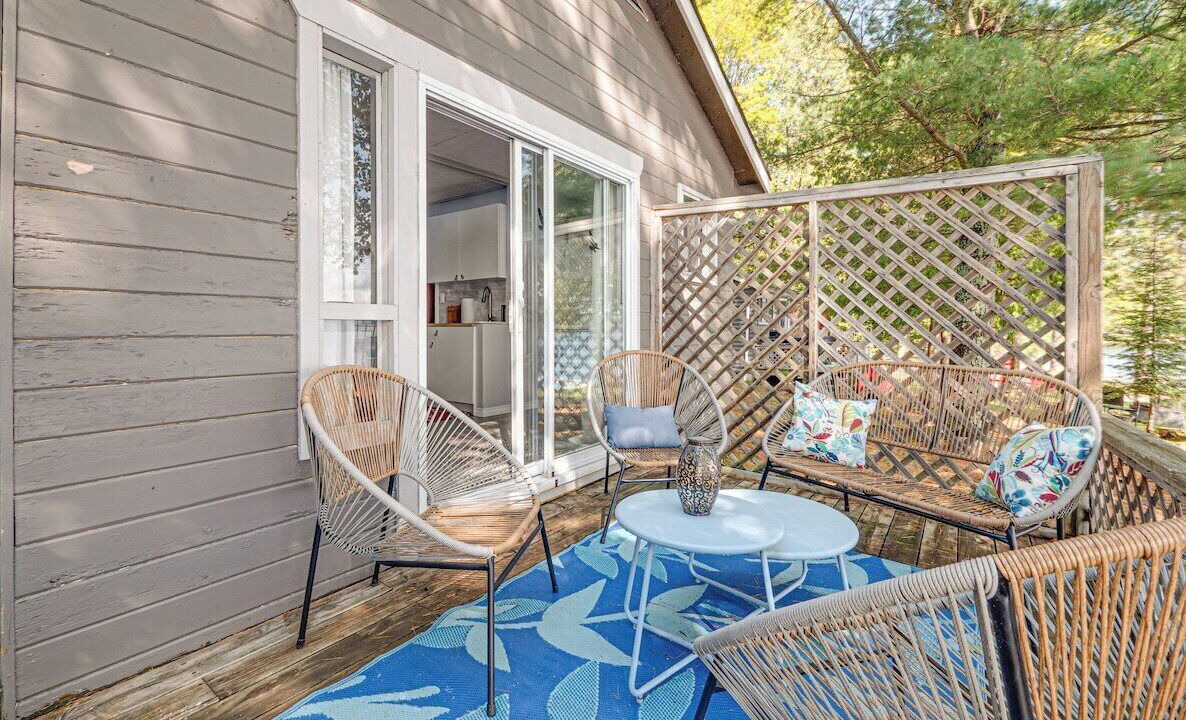 Photo of Patio Balcony in Algonquin Highlands