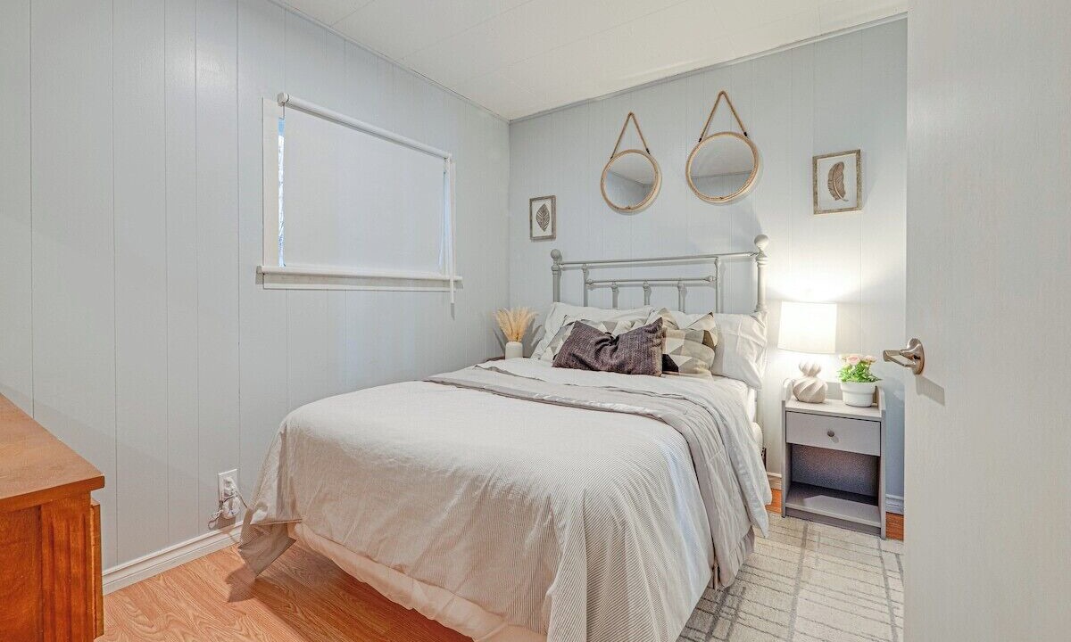 Photo of Bedroom in Algonquin Highlands