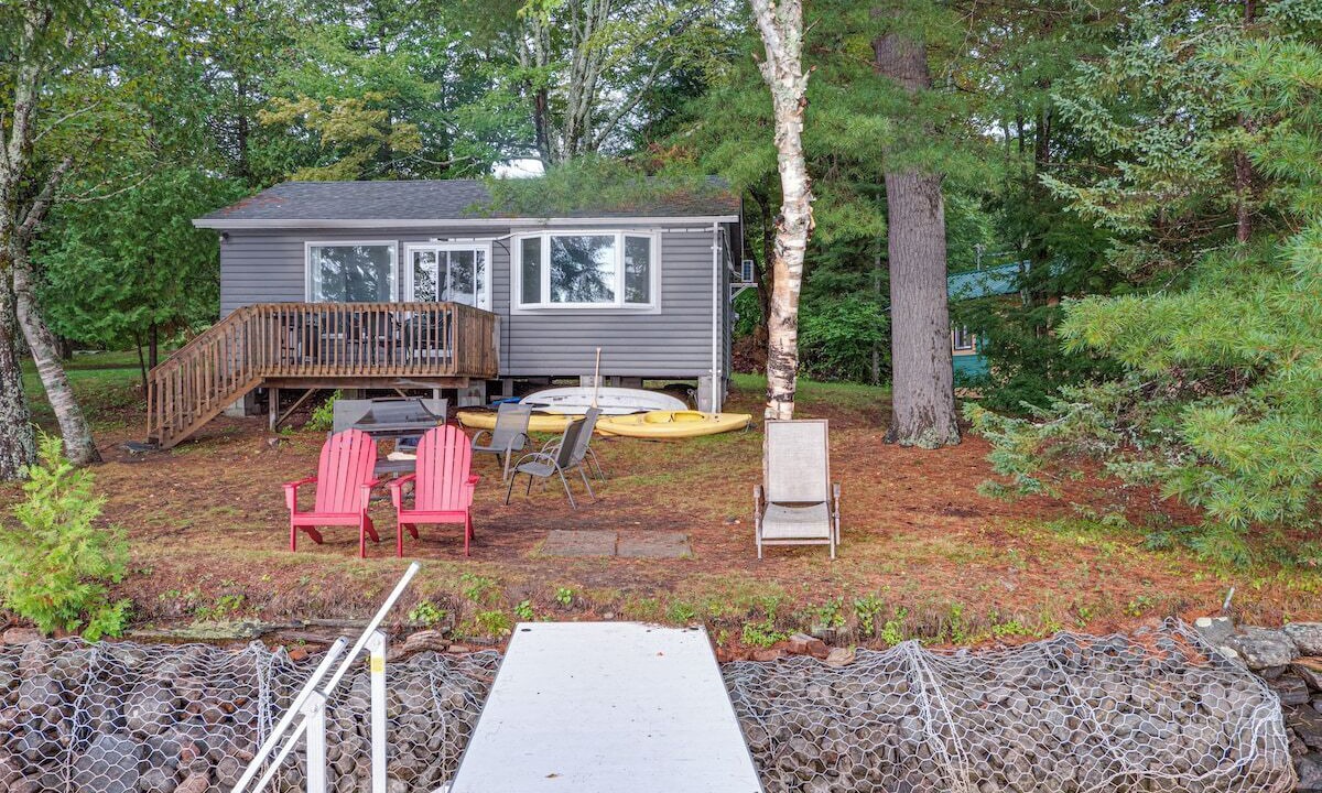 Photo of Patio Balcony in Algonquin Highlands