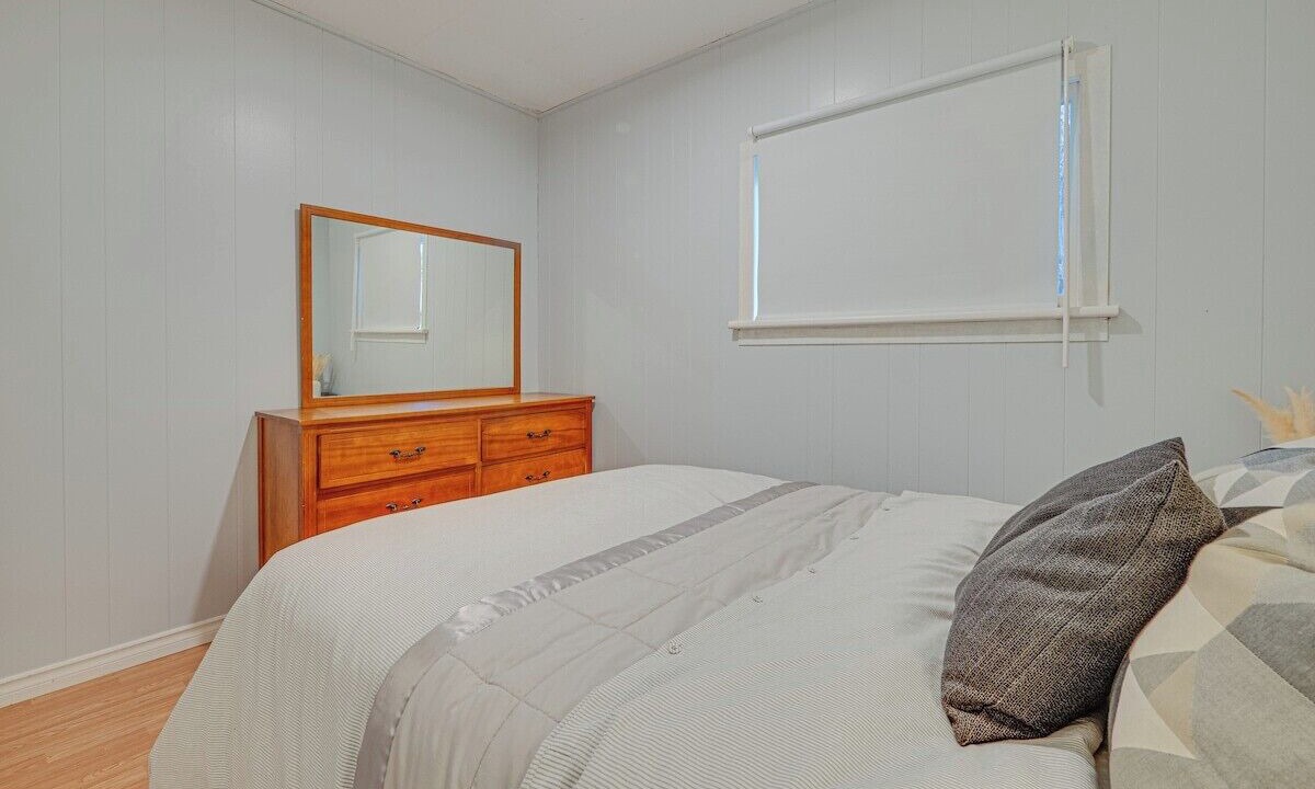 Photo of Bedroom in Algonquin Highlands