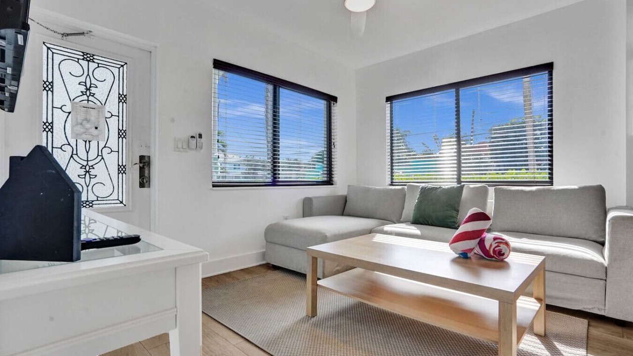 Photo of Livingroom in North Beach