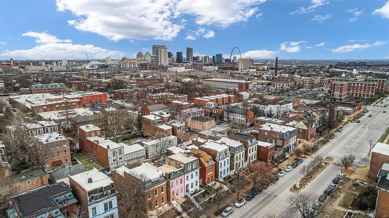 Photo of Outdoor in Lafayette Square
