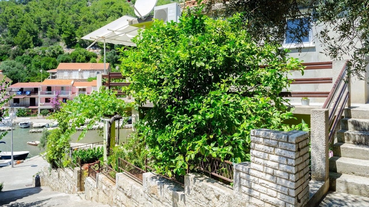 Photo of Outdoor in Blato