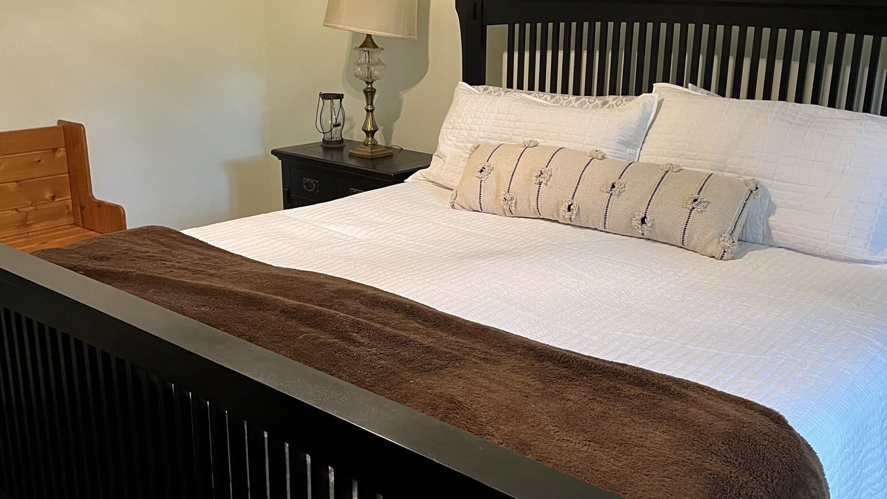 Photo of Bedroom in Reed Creek