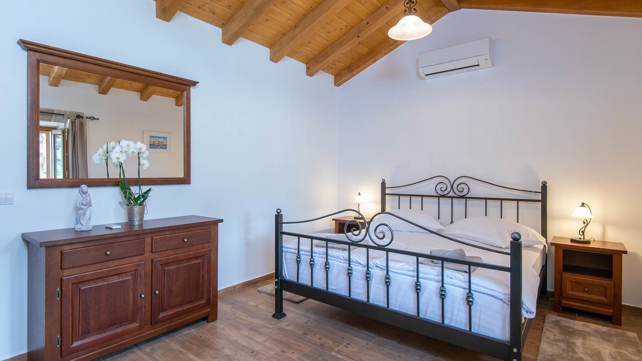 Photo of Bedroom in Loviste