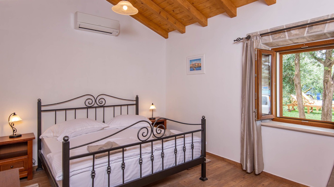 Photo of Bedroom in Loviste