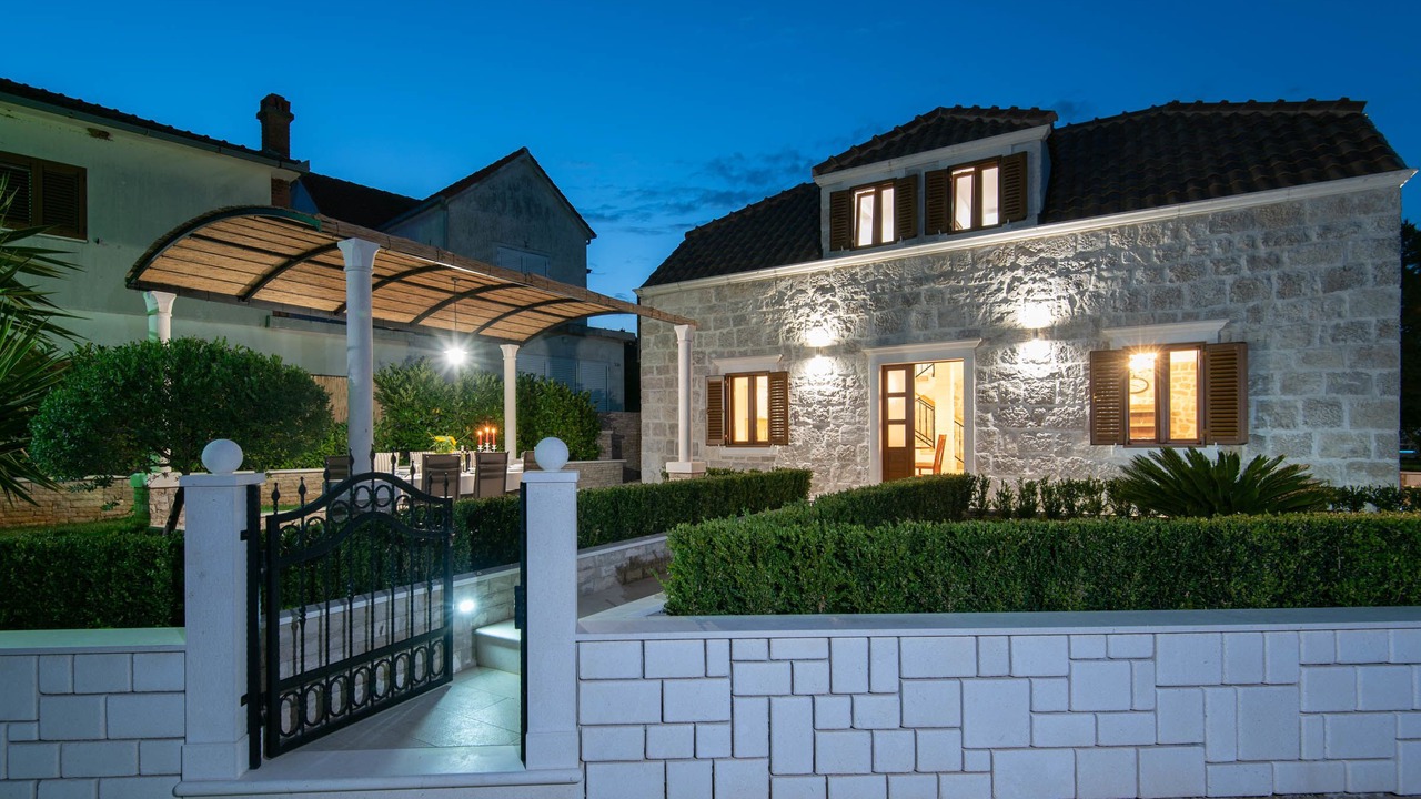 Photo of Outdoor in Loviste