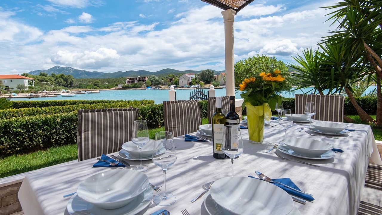 Photo of Outdoor in Loviste
