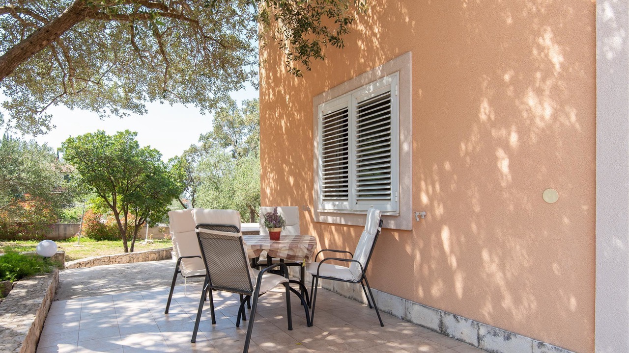 Photo of Outdoor in Loviste